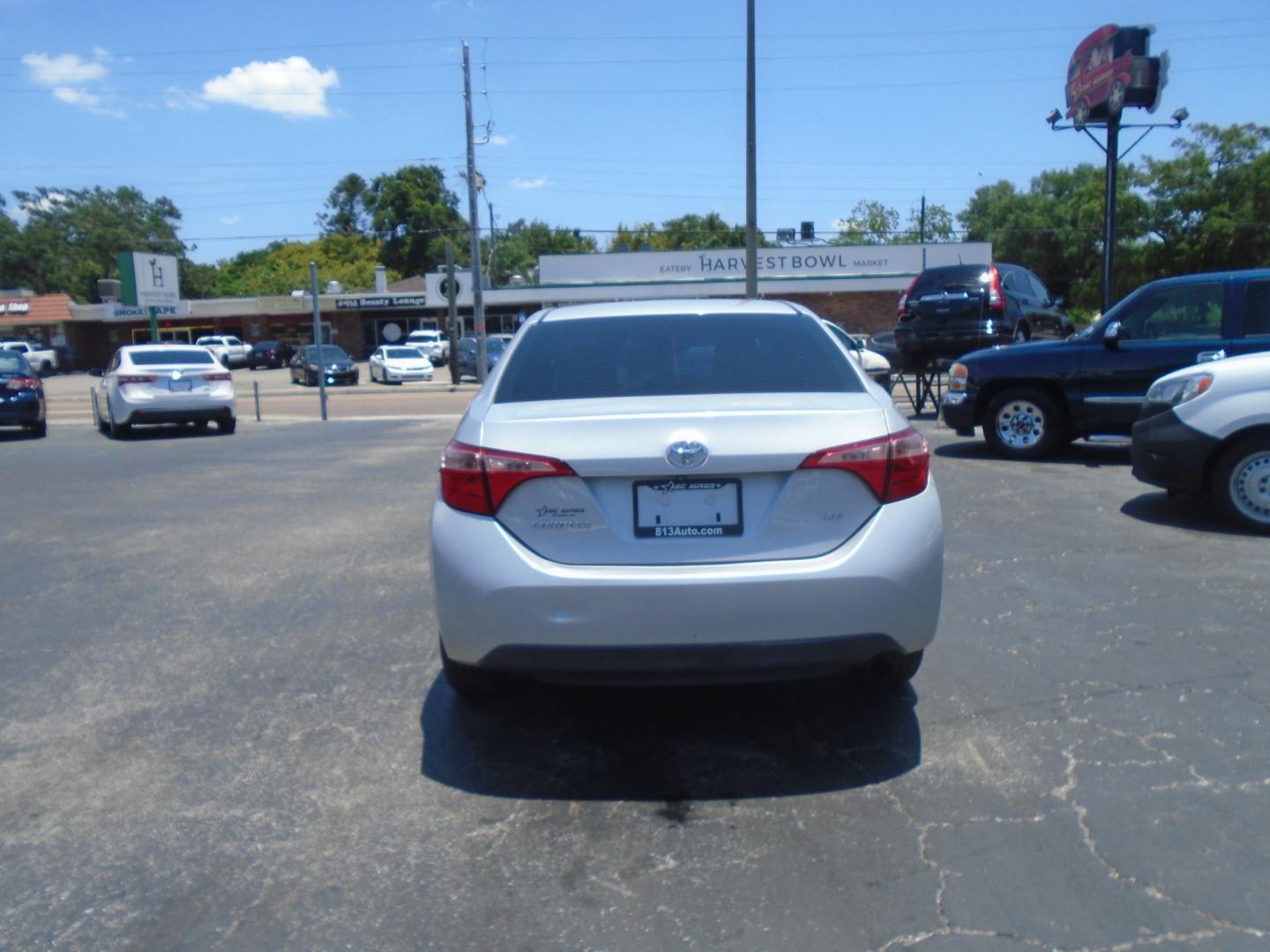 2017 SILVER Toyota Corolla L CVT (2T1BURHE1HC) with an 1.8L L4 DOHC 16V engine, CVT transmission, located at 6112 N Florida Avenue, Tampa, FL, 33604, (888) 521-5131, 27.954929, -82.459534 - Photo#5